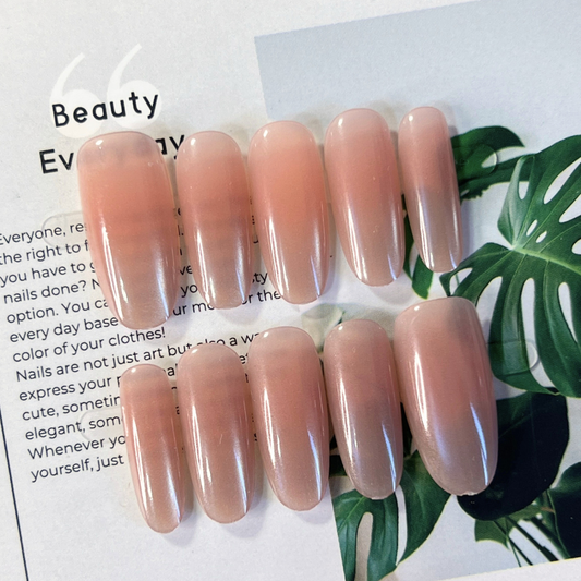 現貨嚴選穿戴甲 純慾風高級漸層貓眼 中橢甲 想要素顏帶點亮亮的就選這款！