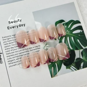 現貨嚴選穿戴甲 24H出貨 簡單可愛裸色v法式方圓甲