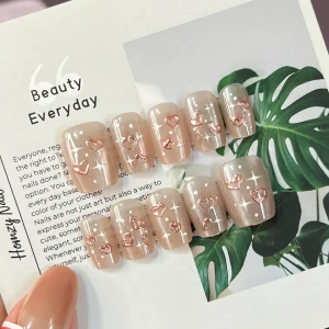 現貨嚴選穿戴甲 閃亮漸層浮雕愛心短梯甲