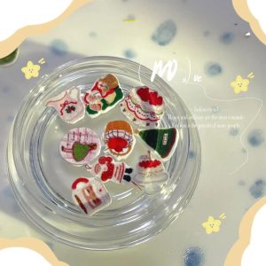 美甲飾品 塑膠裝飾片 可愛聖誕樹🎄蛋糕🍰 加上封層就是小飾品❤️