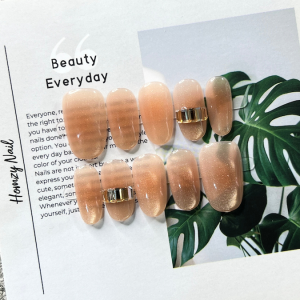 ✨NEW IN ✨裸膚超亮貓眼香檳穿戴甲🍾低調鑽鑽來了！