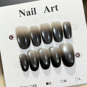 ✨NEW IN ✨ 酷甜黑漸層追光短橢 嚴選現貨系列 日常橢圓甲